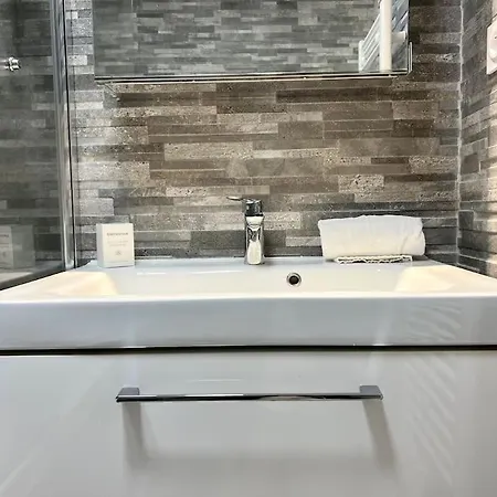 Magnifique Cl-fd Centre Historique Marche Poissons A Daire